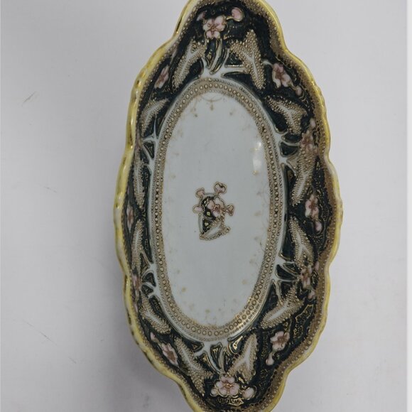 Lot 3 Antique Moriage Porcelain Nippon Wares Plate, Lidded Box & Bowl Japan - Picture 5 of 10